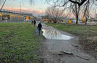 Park kieszonkowy przy stacji metra Młociny?
