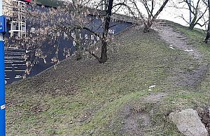 Jest szansa na schody na stromym nasypie przy Arkadii