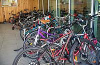 Szkolny dozorca ukradł uczniowi rower. Trafił za kratki