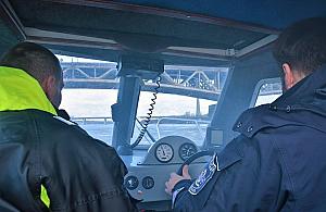 Zsunęła się ze skarpy do Wisły. Bez sił dryfowała w okolicach mostu Grota