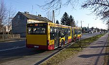 Nożownik zaatakował w autobusie. Nikt nie pomógł, policja nie wierzyła