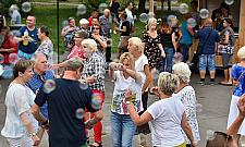 Potańcówki dla miłośników disco wracają na Wolę