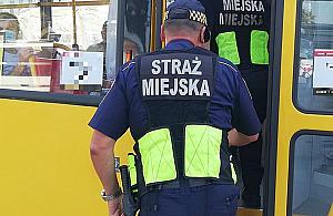 Wpadł w szał i zdemolował tramwaj