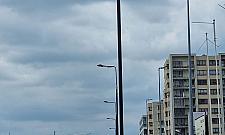 Smutne kikuty straszą na Górczewskiej