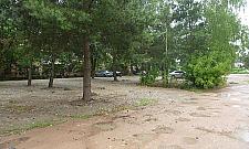 Parking kością niezgody. "Nie mają prawa korzystać z prywatnej drogi"