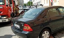 Kałuża paliwa w centrum Woli. Wystarczył niedopałek...