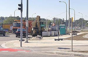 Ruch na Modlińskiej wraca na obie jezdnie. To jeszcze nie koniec bałaganu