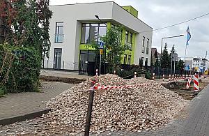 Trwa przebudowa ul. Aluzyjnej. Do kiedy utrudnienia?