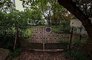 Na Chomiczówce powstanie zielony skwer w miejscu starych garaży