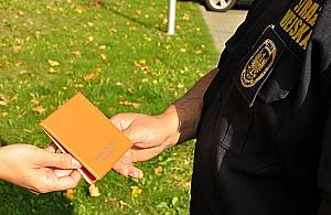 Naiwny 15-latek sfałszował legitymację szkolną. Dlaczego chciał być o 8 lat starszy?