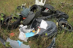 Urządzili dzikie wysypisko przy Bokserskiej. Są na cenzurowanym