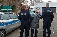 Okrad�a harcerzy na Cmentarzu Pow�zkowskim. Zbierali na wakacje