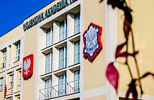 Ściągali podczas egzaminu w Wojskowej Akademii Technicznej. Pójdą do więzienia?