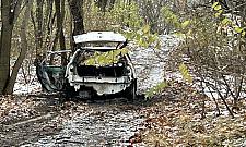 Pożar samochodu w Choszczówce. W każdej chwili groziło eksplozją