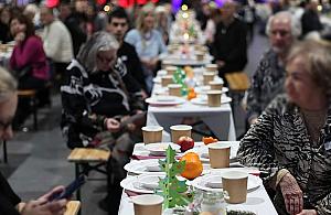 Wigilii nie musisz spędzać samotnie! Hala Expo przy Dworcu Zachodnim zaprasza