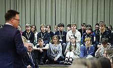 Czego marszałek Hołownia może nauczyć żoliborską młodzież?