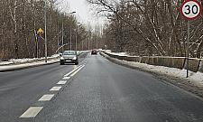 Ważna ulica w rozsypce. Czy drogowcy śpią?