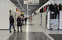 Sklepy na Marywilskiej wciąż zamknięte. Zarząd chce kompromisu