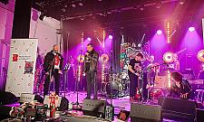 Mieszkańcy Wawra grają z WOŚP w Falenicy