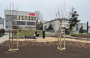 Zegar uliczny na skwerze Kazimierza Szpotańskiego?