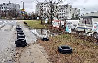 Przej�cie dla pieszych znika pod wod�