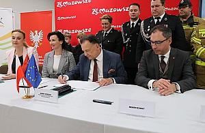 Strażacy z Warszawy i podwarszawskich powiatów dostaną nowe wozy