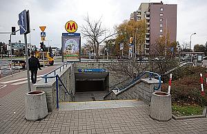 Zadaszyć wejścia do metra? Pomysł w budżecie obywatelskim