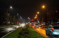 Jaśniejsze ulice, mniej wypadków. Warszawa coraz bezpieczniejsza