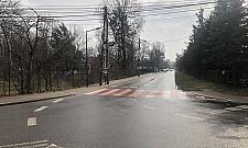 Rodzice zaalarmowani. "Na celowniku" żółty samochód