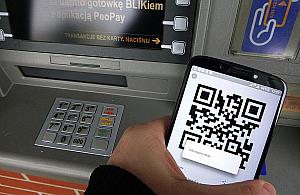 Złapany w kapturze przy bankomacie. Grozi mu 10 lat za kratami