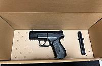 Ostrzelali autobusy na Marszałkowskiej. Mają kłopoty