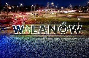 Warszawa pokochała neony. Czas na Targówek?