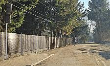 Tłuchowska, czyli skrót po dziurach. Asfalt pilnie potrzebny