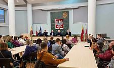 Sąsiad nienawidzi psów i nie daje żyć ich właścicielom