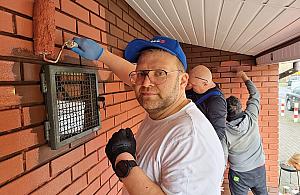 Sami pomalowali studnię oligoceńską. "Wystarczy działać"