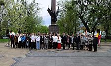 Upamiętnili wyzwolenie ponad 1700 Polek. Uroczystości na placu Inwalidów