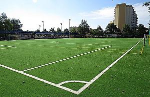 Szkolne boiska potrzebują pilnego remontu