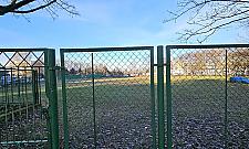 Boisko do koszykówki z minitrybuną?