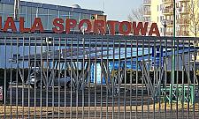 Boisko do koszykówki z minitrybuną?