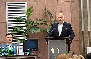 Same kobiety i "rodzynek". Krzysztof Miszewski burmistrzem Targówka