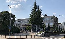 Złotnik, optyk, "spec" od reklamy, ratownik czy artysta?