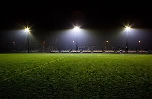 Trawa nie ma kiedy się zregenerować. Trening za treningiem przy Blokowej