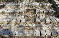 Te chodniki kompromitują gospodarza. Będzie remont z budżetu obywatelskiego?