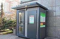 Szybkie ustawienie i podłączenie lodówki. Na Woli niewykonalne