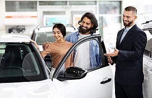 Po Warszawie wynajętym samochodem