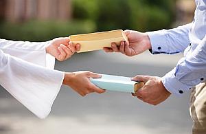 Wymiana książek w Bemowskim Centrum Kultury