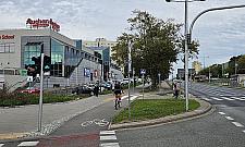 Piesi kontra rowerzyści na Broniewskiego. Będzie bezpieczniej?