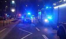 Karetka przewrócona przez taksówkę. Wiozła pacjenta