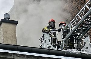 Tragiczny finał pożaru kamienicy. Jedna osoba nie żyje