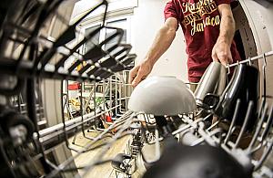 Wybór odpowiedniej zmywarki do Twojej kuchni - jak znaleźć model, który spełni wszystkie oczekiwania?